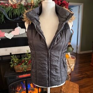 Beverly Hills Polo Club Charcoal Puffer Vest with Faux Fur